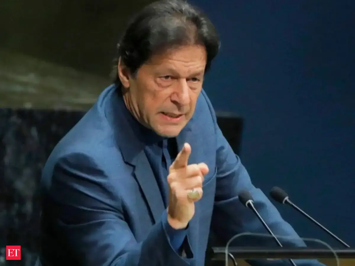Imran Khan’s PTI postpones Islamabad march to October 4 amid security clampdown