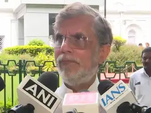 "Voices are rising from within EC": Pawan Khera says CEC "safety lies in resigning" amid SIT row