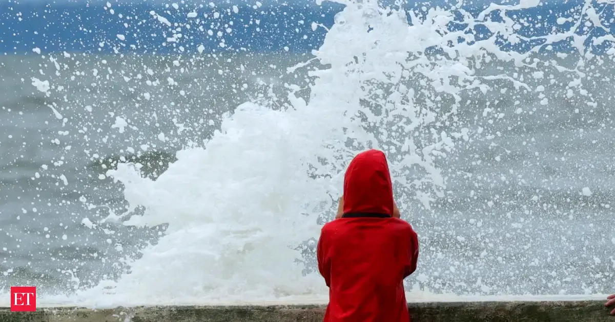 Nor’easter hits US East Coast: New York, New Jersey face major flooding, 60 mph winds and power outages