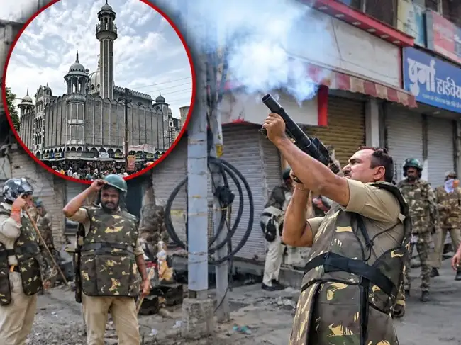 636 years old ujjain shahi masjid bulldozer action