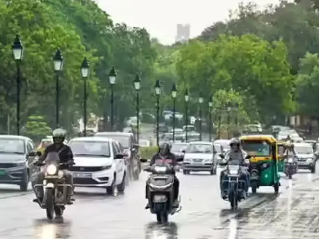 Delhi NCR Weather Today July 20: Check weather forecast of Delhi, Noida, Gurgaon and Ghaziabad