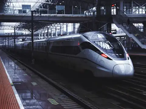 Surat-Bilimora may become the first operational stretch