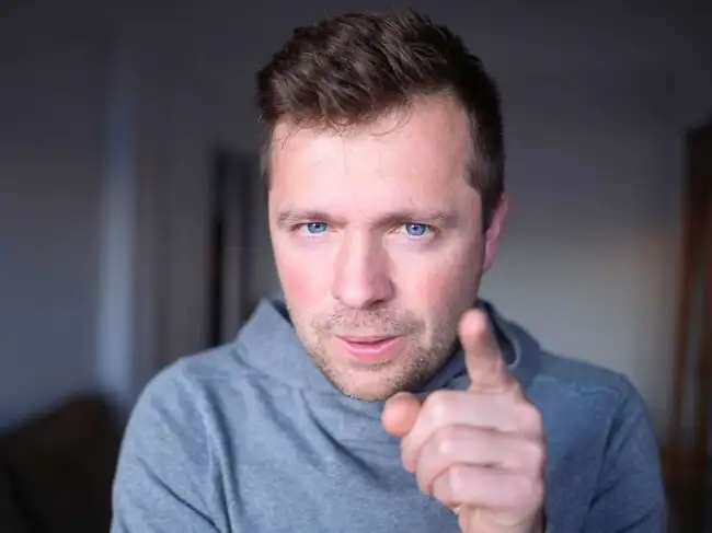 It takes just 100 milliseconds to judge a stranger’s face. Then why ...