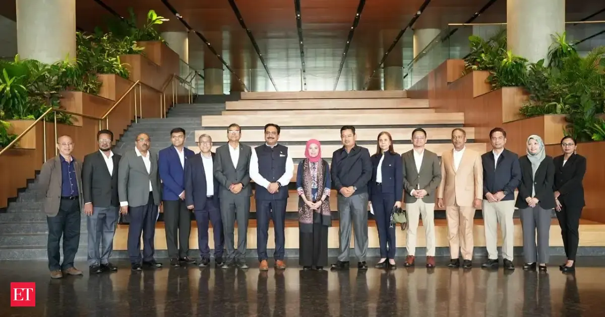 Godrej Industries Group, Malaysian delegation discuss cooperation in oil palm innovation and business