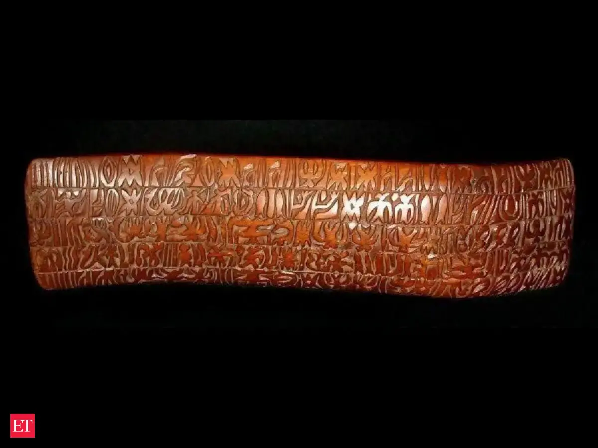Rongorongo script: In 1864, missionaries recorded Rapa Nui’s Rongorongo ...