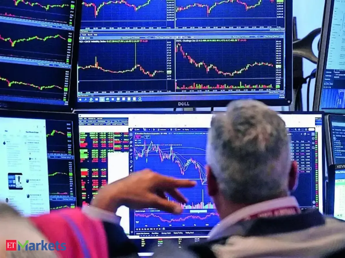 LTM among 3 stocks that closed below VWAP