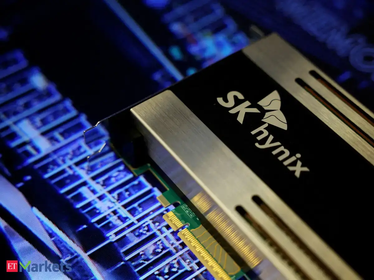 Global Market: SK Hynix to assess shareholder protection over potential Solidigm listing