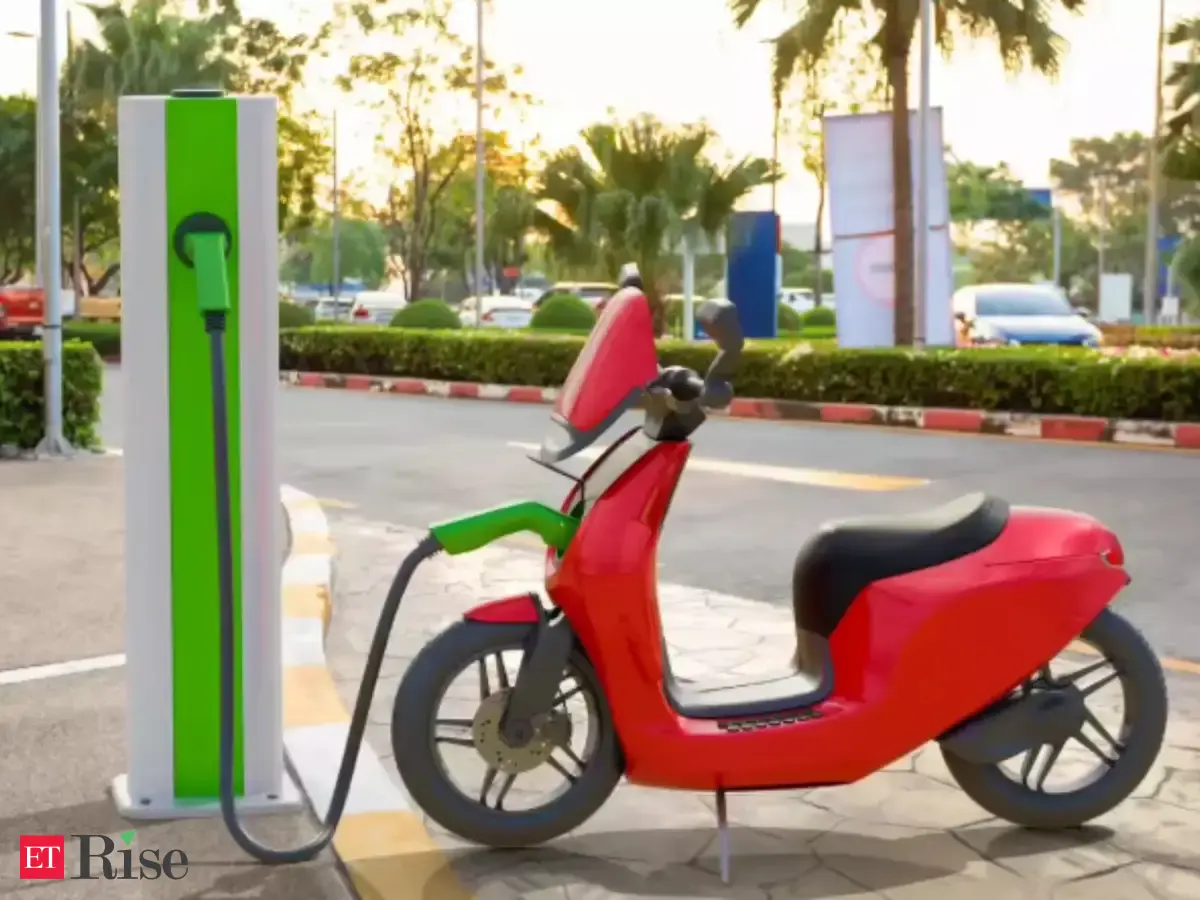 BLive introduces NXT, aims to empower 100 entreprenuers, deploy 10,000 EVs in 3 years.