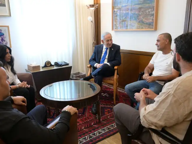 Israeli Prime Minister Benjamin Netanyahu meets with Yaniv Hayoun, Or Fradilov, Dr.