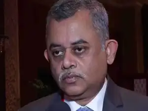 Neelkanth Mishra says that strong domestic growth buffers India, but high reliance on imported oil and volatile global bond yields keep economic risks elevated.