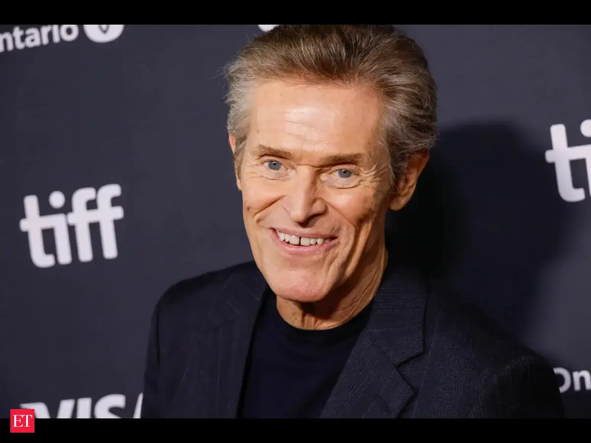In 1988, Willem Dafoe bought a rubber-clad house in New York; he had wanted a rustic farmhouse but fell for a home built around five giant boulders