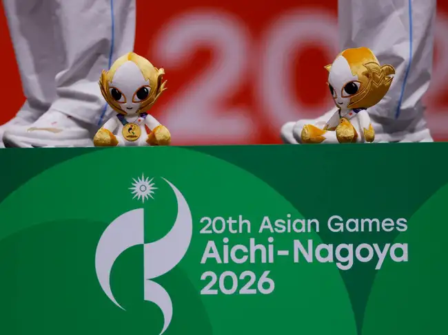 Asian Games - Aichi-Nagoya 2026 - Fencing - Aichi International Exhibition Center, Tokoname, Japan - September 25, 2026 General view of the toy mascots Honohon on the podium REUTERS/Andrew Couldridge