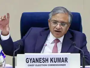 Supreme Court to hear pleas seeking suspension of CEC Gyanesh Kumar and challenging poll panel decisions allegedly taken without approval of two election commissioners.<br>