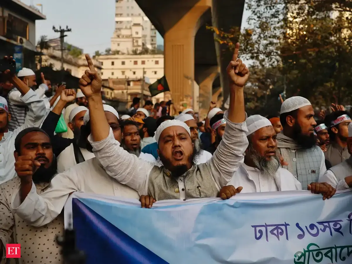 Bangladesh law and order in focus; army reposes faith in BNP govt