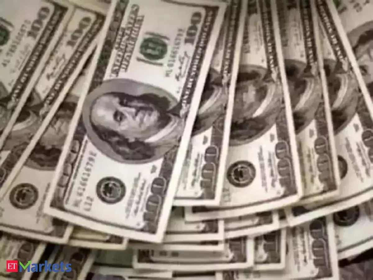 Dollar holds firm as French fiscal woes keep euro on back foot<br>