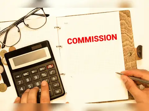 8th Pay Commission vs earlier CPCs: How long did previous reports take?