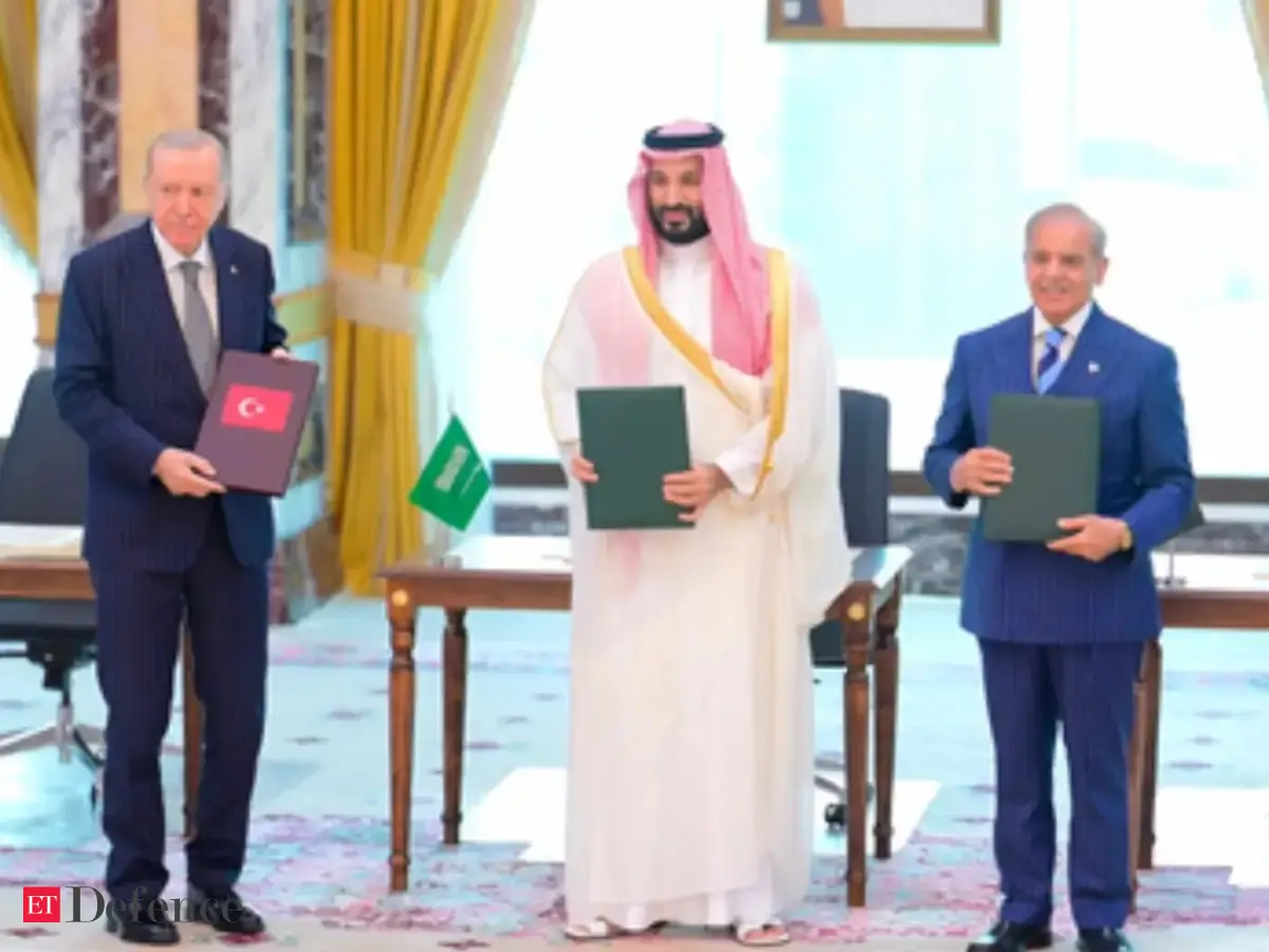 Pakistan, Turkiye agree to deploy forces in Saudi Arabia under ...