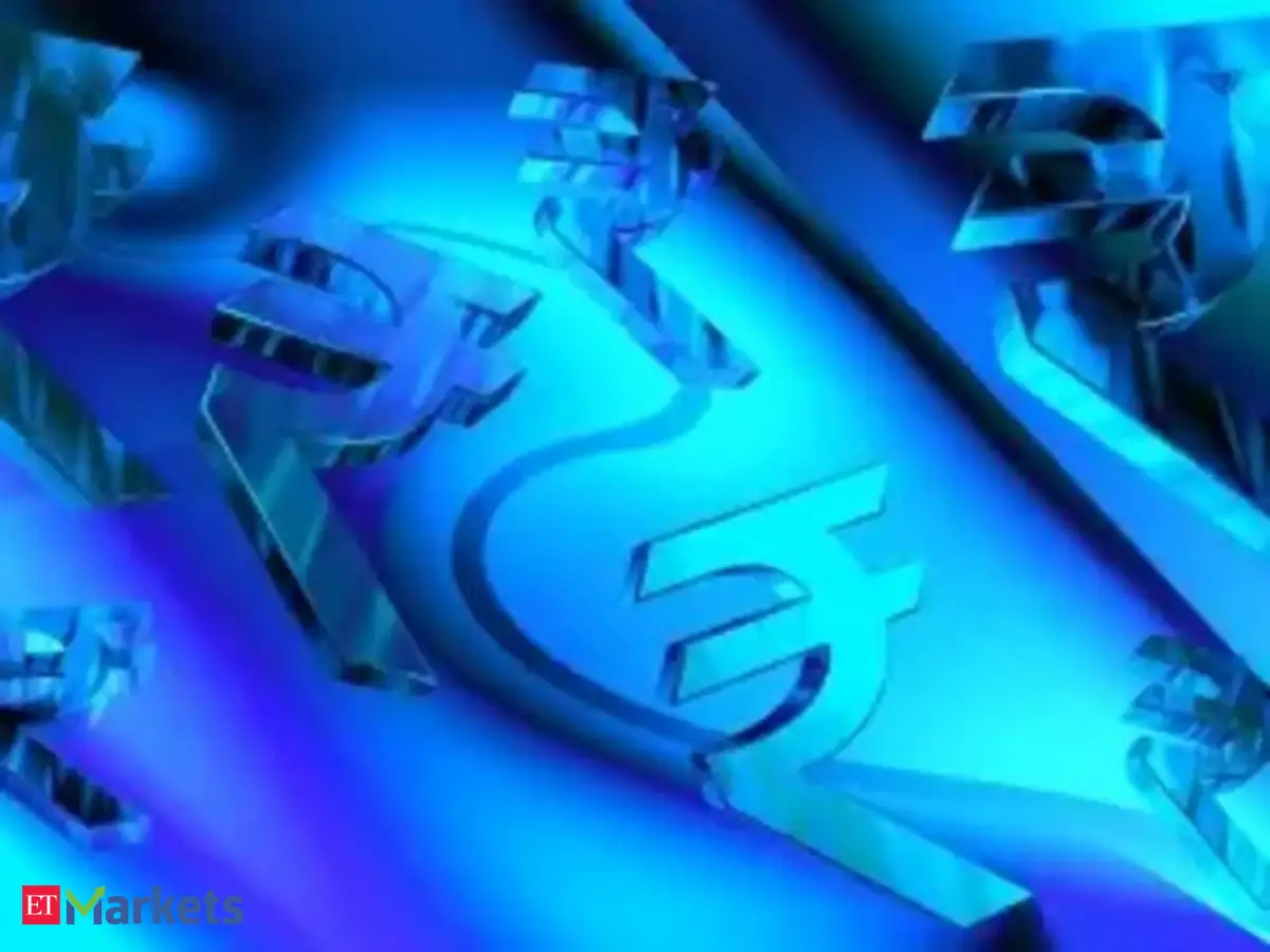 Rupee falls 22 paise to 96.57 against US dollar post RBI rate increase ...