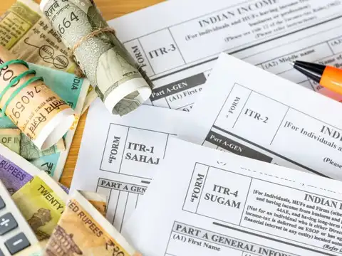 ITR filing November 21: What happens to loss carry-forward and deductions?