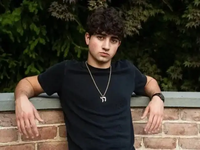 Zach Yadegari