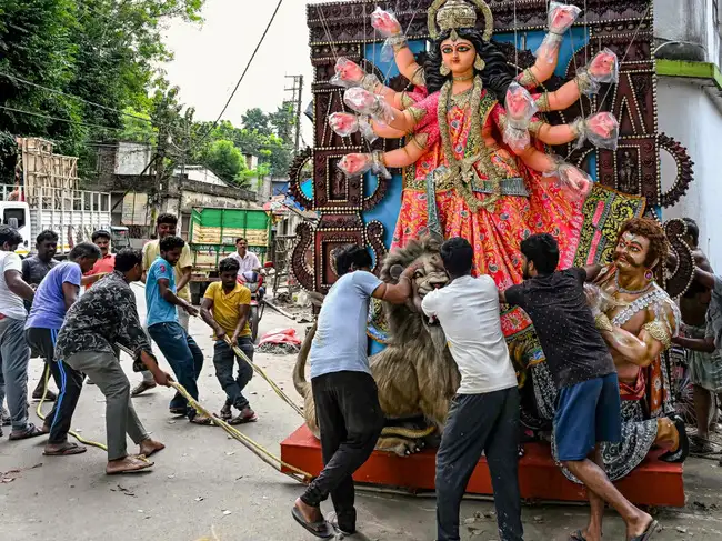 Mahalaya 2026 date: When does Durga Puja begin this year? Check all puja dates, timings and significance