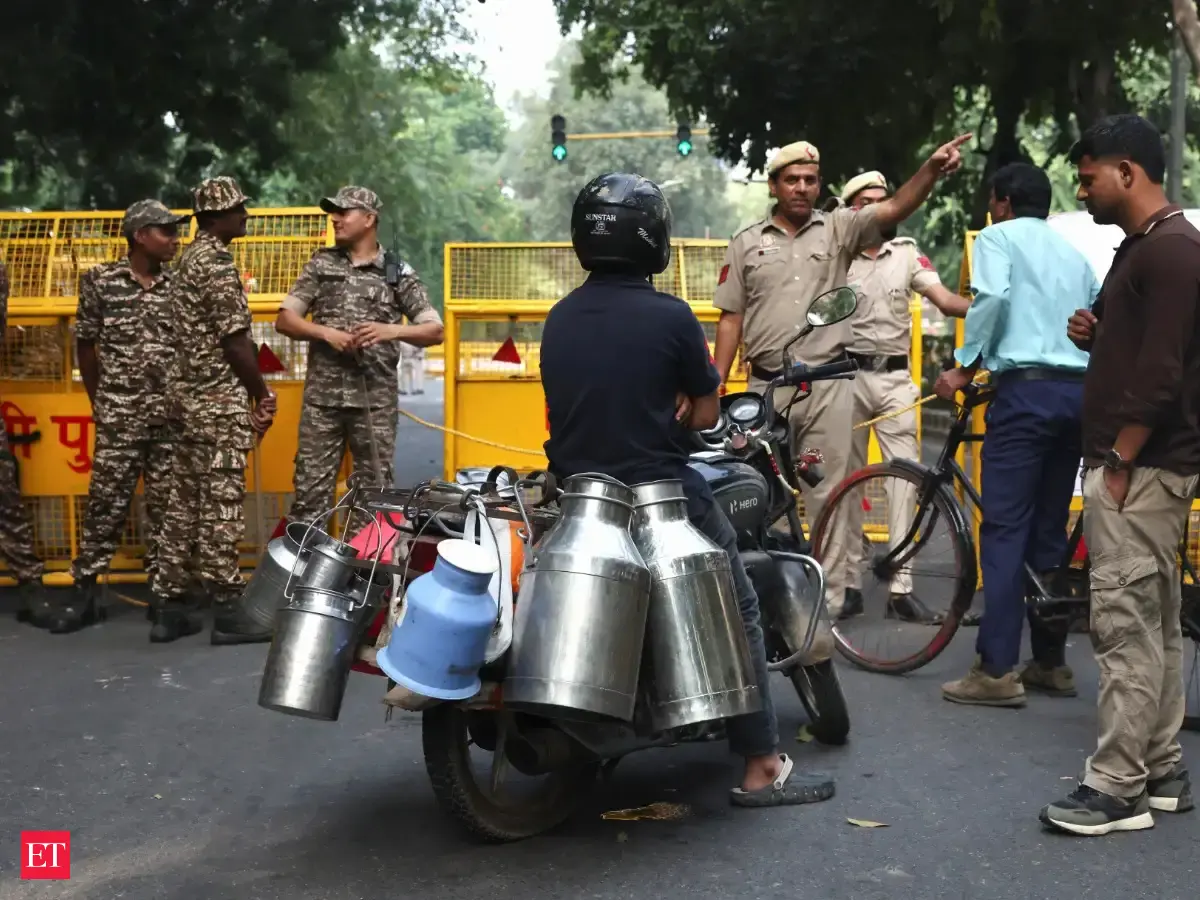 Delhi protest: Traffic jams hit central Delhi 