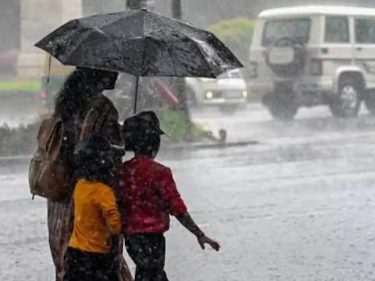 Photo: The Economic Times Delhi-NCR Hit by Heavy Rain as IMD Issues Red Alert for Capital