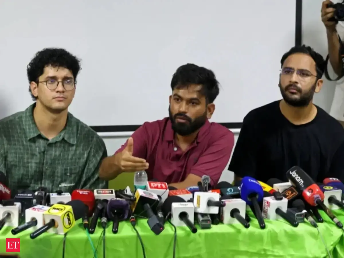https://img.etimg.com/thumb/msid-134875572,width-1200,height-900,imgsize-90818,overlay-economictimes/articleshow.jpg