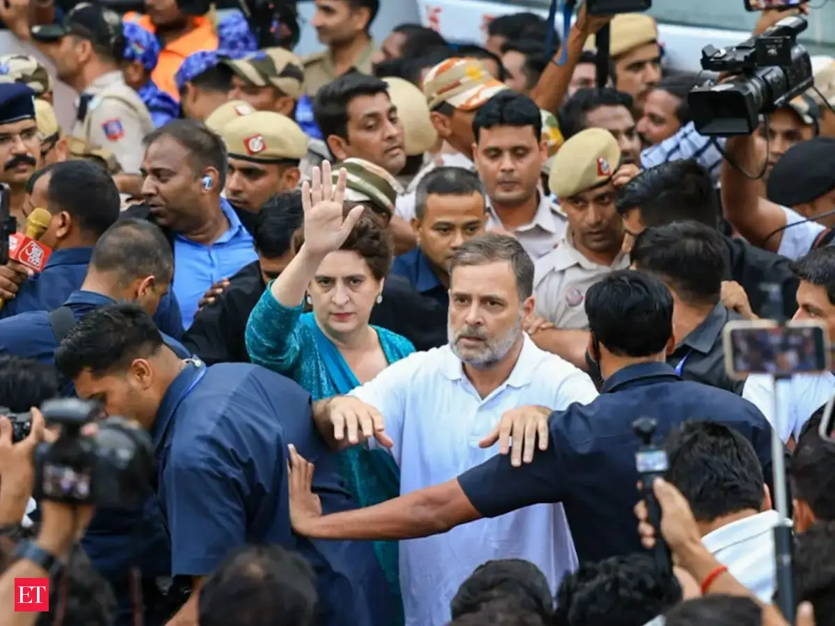 https://img.etimg.com/thumb/msid-134884939,width-1200,height-900,imgsize-156284,overlay-economictimes/articleshow.jpg