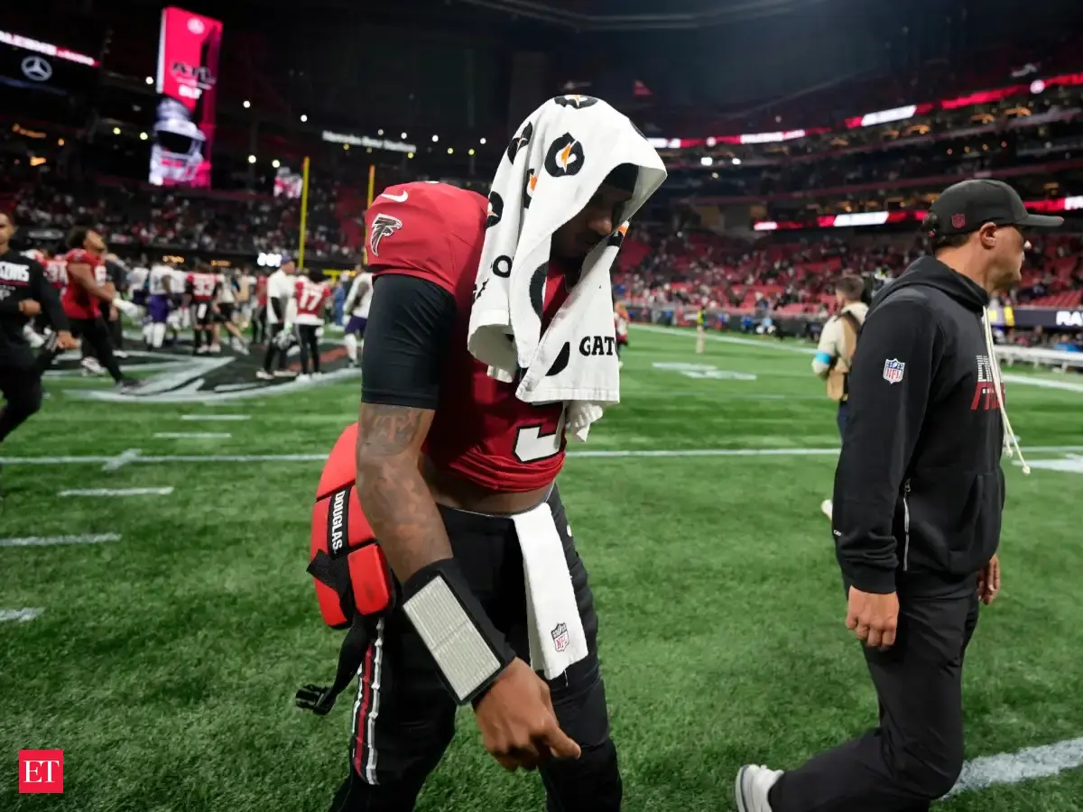 Falcons Quarterback Michael Penix Jr suffers rib injury, exits game ...