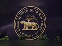 RBI’s rupee defence curbs speculation, raises hedging costs<br>