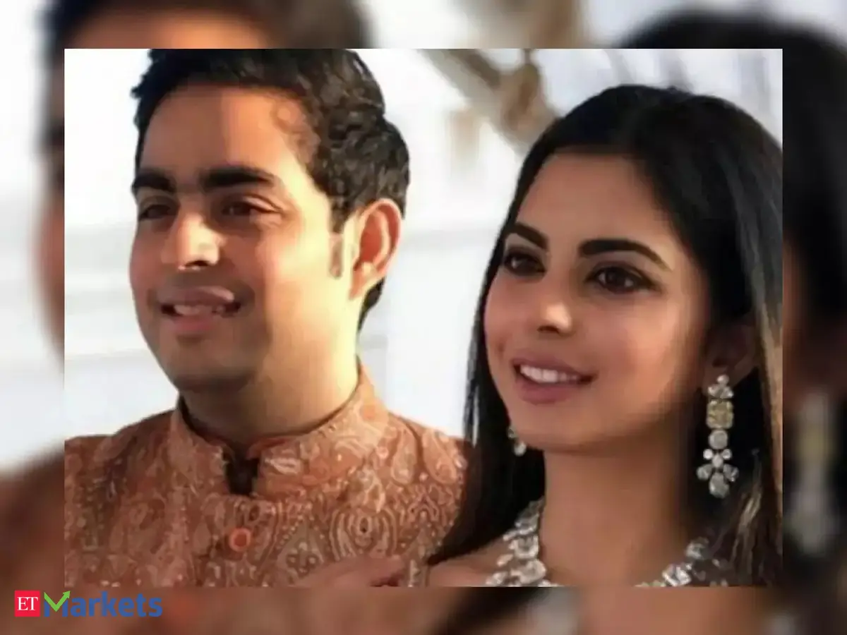 Akash, Isha Ambani's birthday to mark close of Reliance Jio's mega IPO