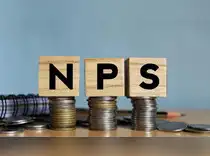 Insurance, NPS flows into equity almost halve in the September quarter<br>