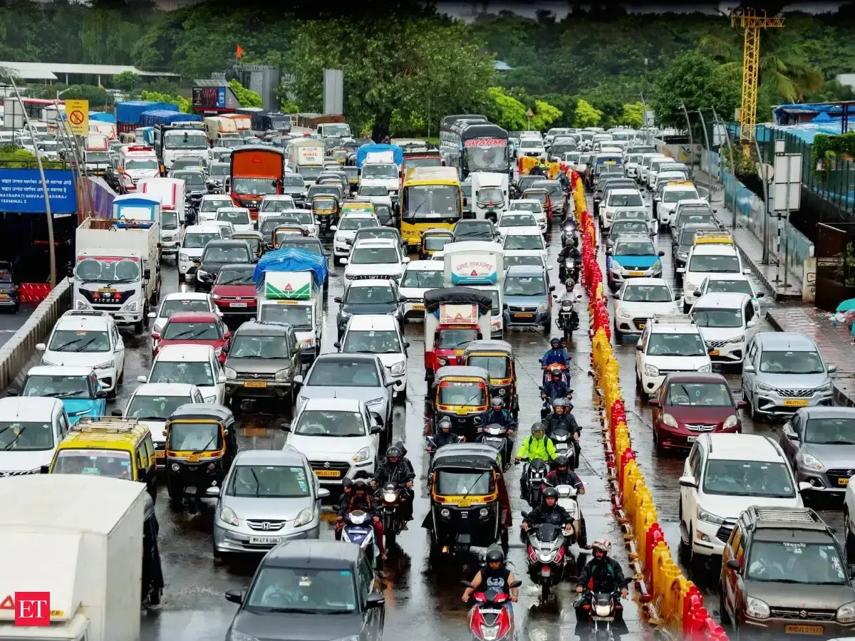 https://img.etimg.com/thumb/msid-134955279,width-1200,height-900,imgsize-374180,overlay-economictimes/articleshow.jpg