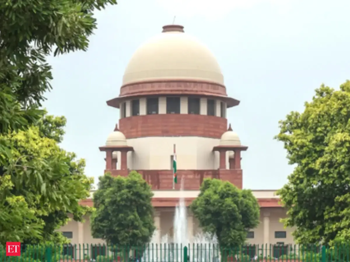 Supreme Court issues notice to ECI, CEC, ECs on Rahul Gandhi, other INDIA bloc leaders' petition challenging SIR