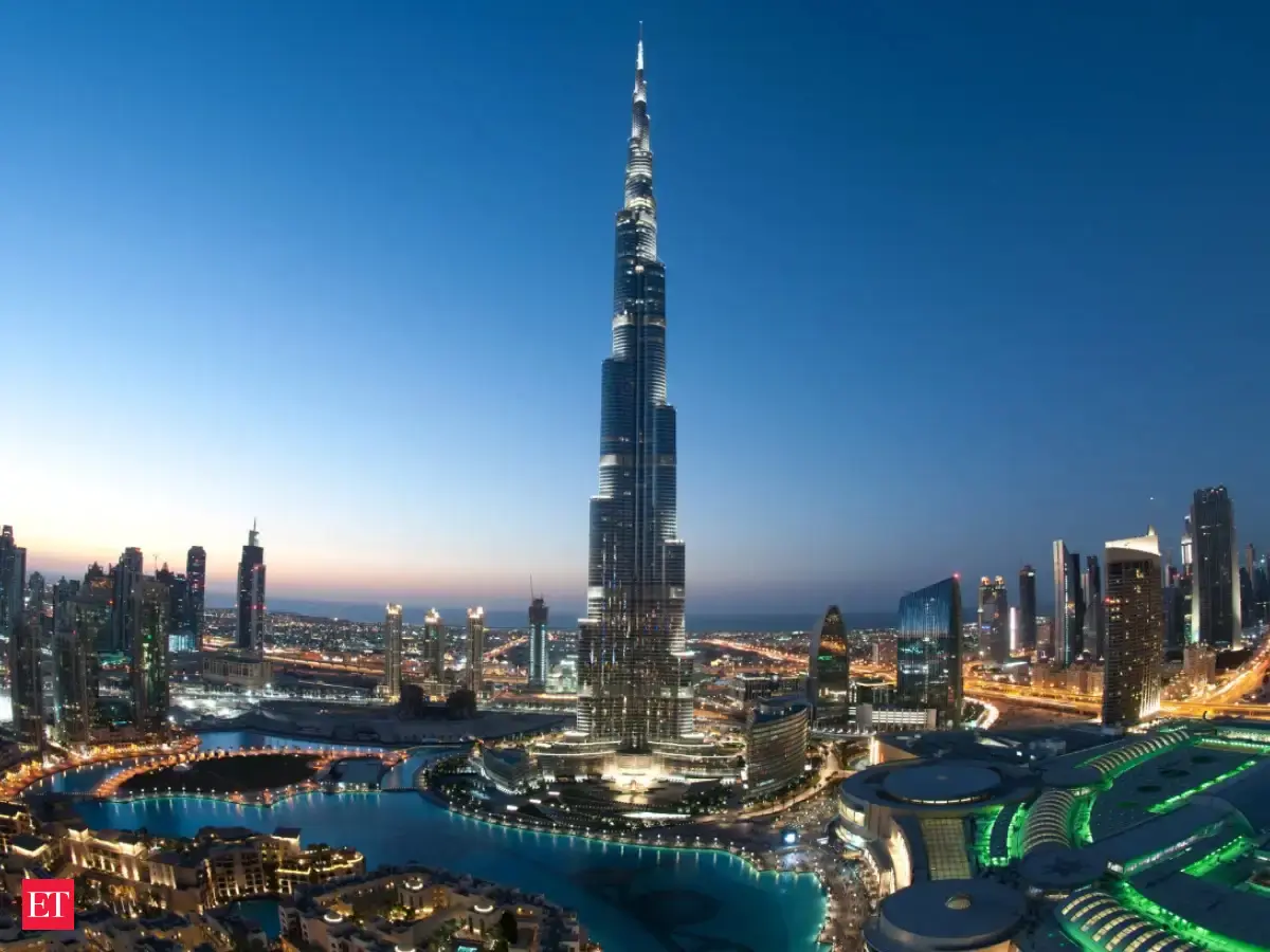 Dubai invests .4 billion in a new financial hub following Gulf War downturn.