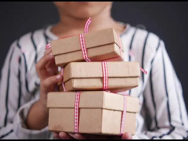 What to do with old festive gift boxes? Try these 4 creative ways to ...