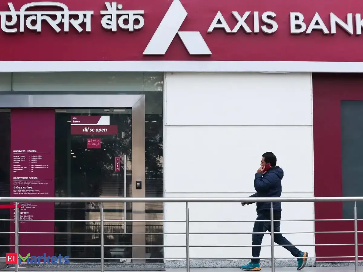 Axis Bank profit rises 38% as FCNR deposits squeeze margins