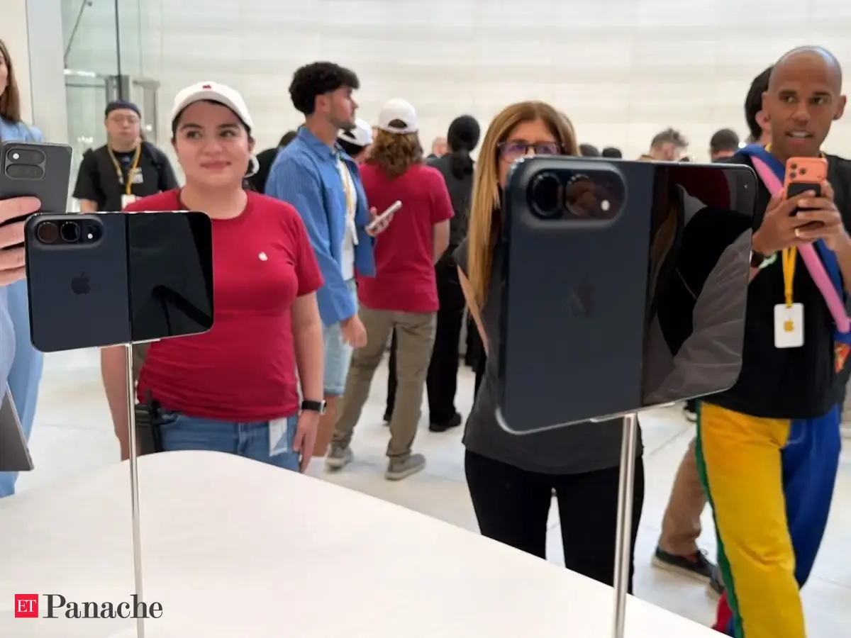 Apple iPhone Duo sells out in India within an hour, new orders now showing January deliveries