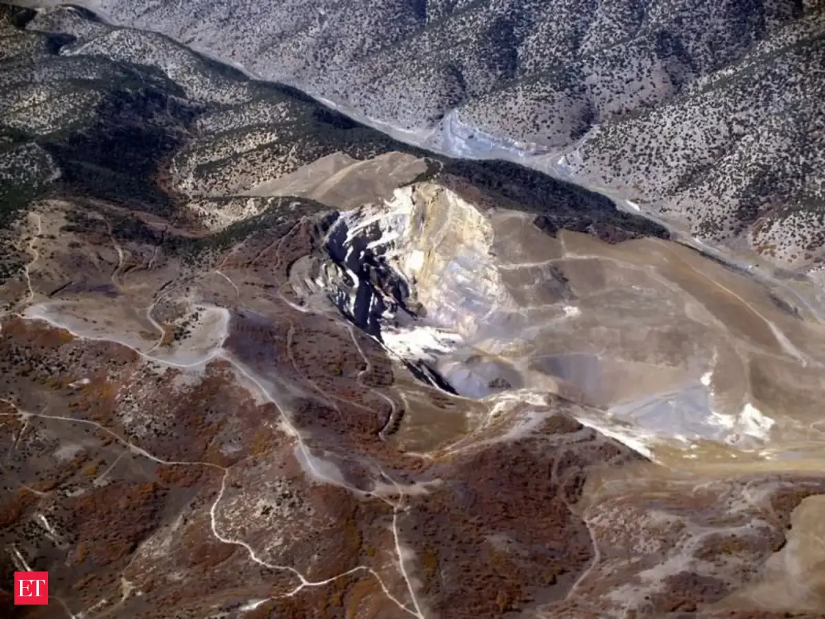 The 'ghost town' of Mercur: How a gold rush dream vanished into thin air in just two decades.