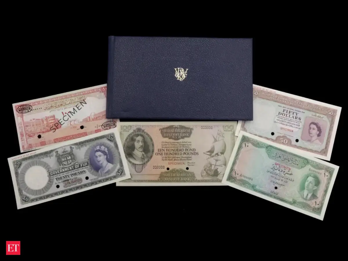 Rare Queen Elizabeth II banknote among collection that raises £85,860 at Edinburgh charity shop auction
