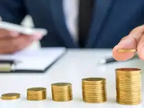 Banks' Rs 7.8 lakh core corporate loan pipeline signals capex revival