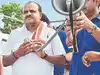Karnataka: Not a day goes by without Kumaraswamy taking aim at Congress and Shivakumar