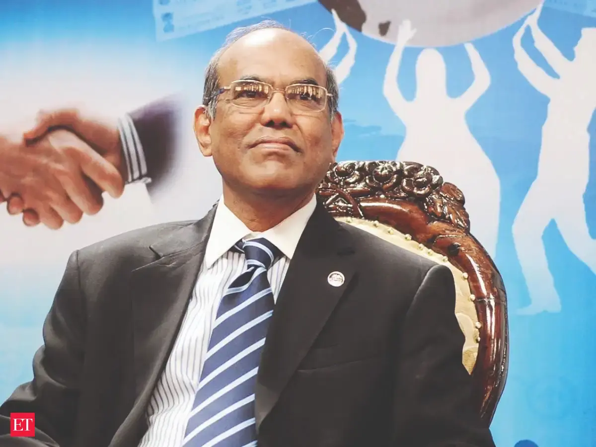 Former RBI governor says rupee should find its market level