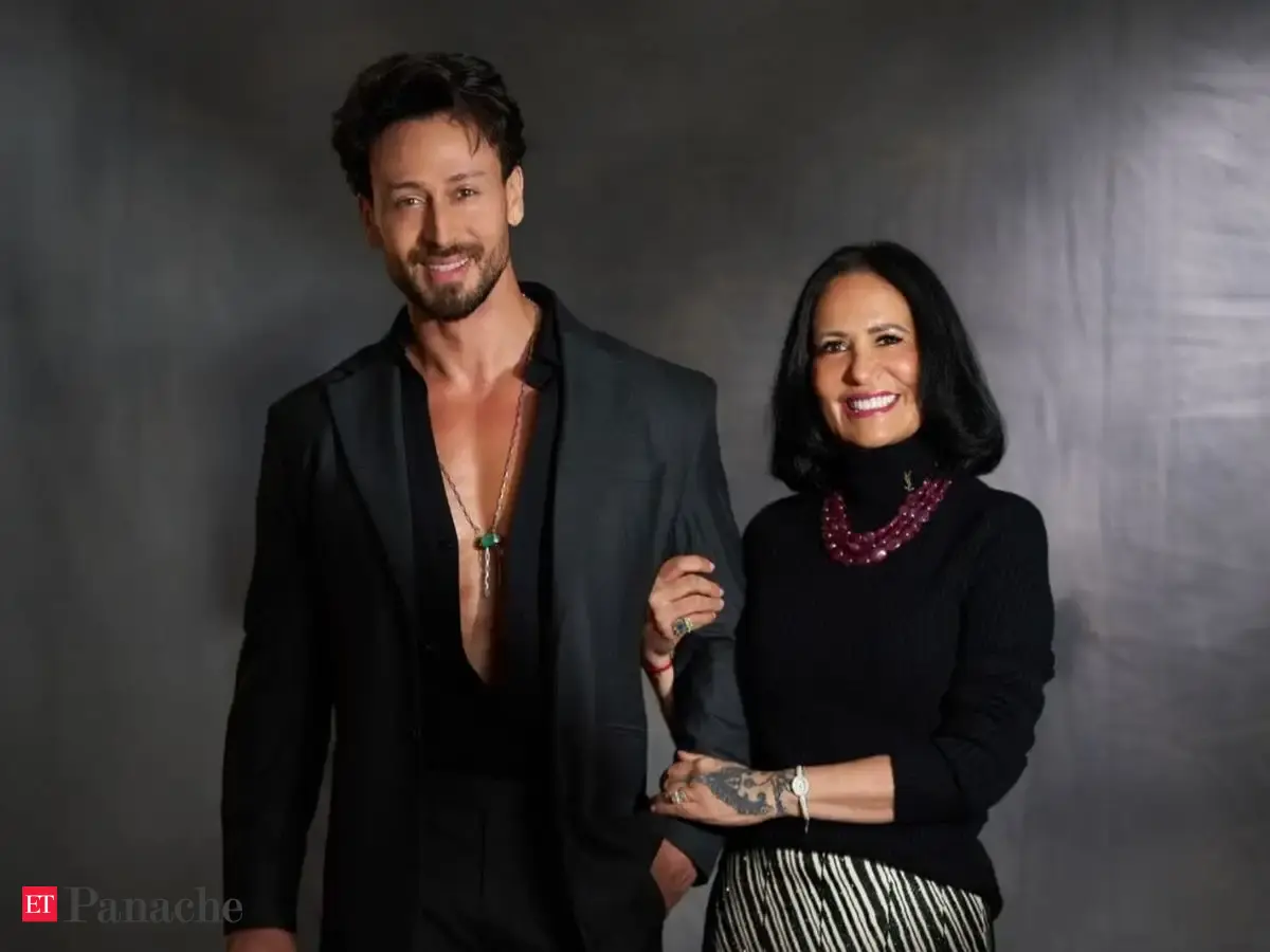 Tiger Shroff's mother Ayesha gives update on actor's health after actor escapes unhurt in Mumbai firing indicent. Police form 15 teams to probe attack
