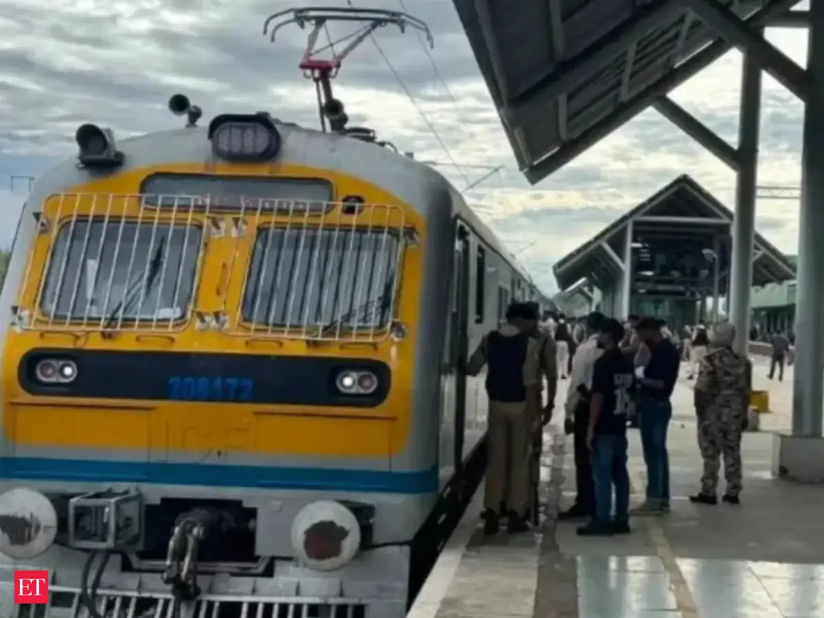Indian Railways offers discounted round-trip parcel fare ahead of festive rush