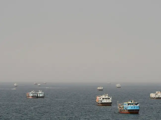 strait of hormuz news: 6,000 sailors stranded near Strait of Hormuz as ...