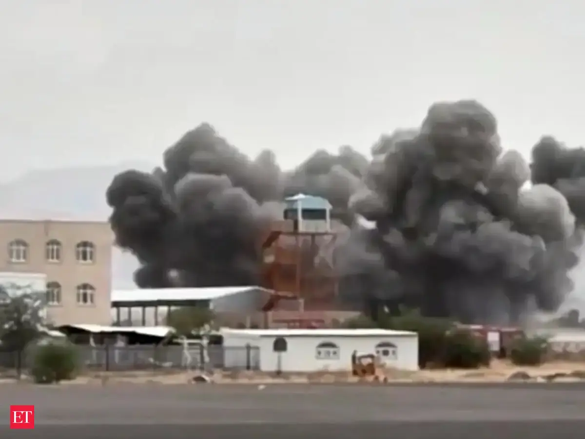 Houthis attack city in Yemen that UN says is at 'grave risk' by rebels' siege