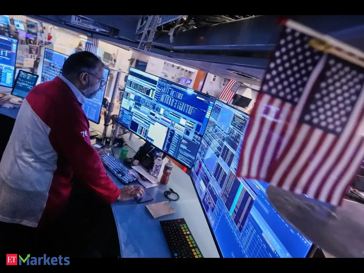 US stocks today: US stocks end higher as healthcare stocks lift Dow, tech a breather