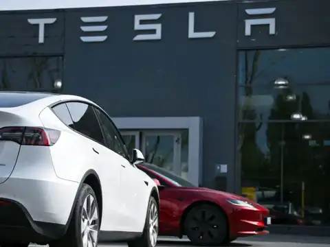 Tesla merger speculation adds to SPCX stock buzz
